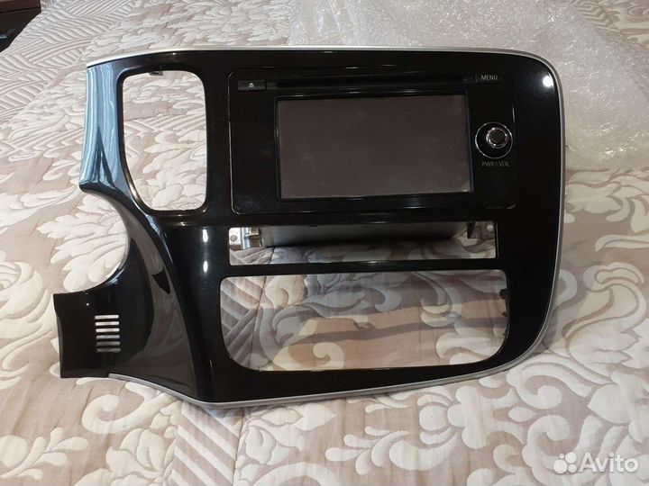 Магнитола Аутлендер 2013