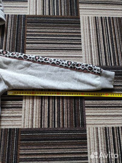 Спортивный костюм для девочки 152р