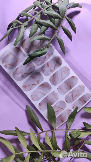 Маникюр наклейки