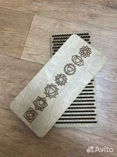 Доска садху с деревянными гвоздями