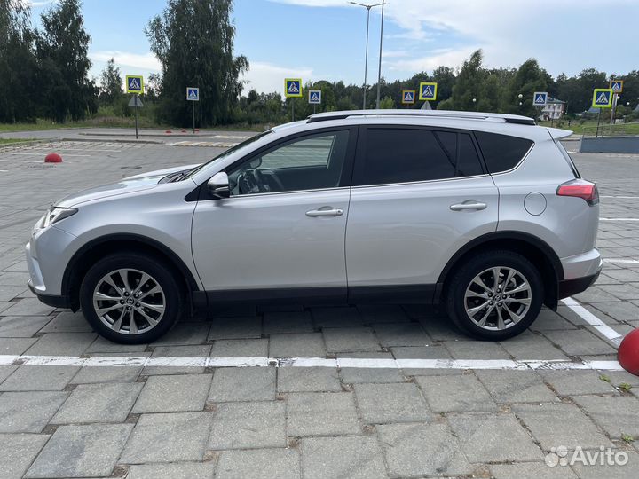 Toyota RAV4 2.2 AT, 2018, 127 000 км