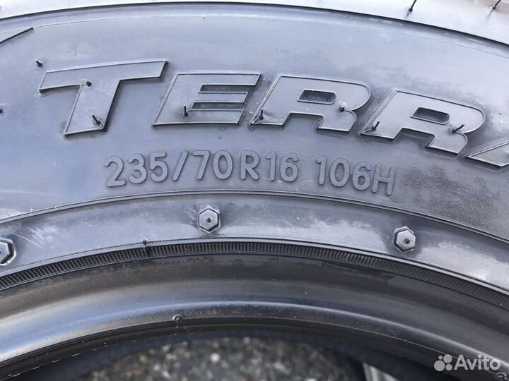Nitto Dura Grappler 235/70 R16 106H