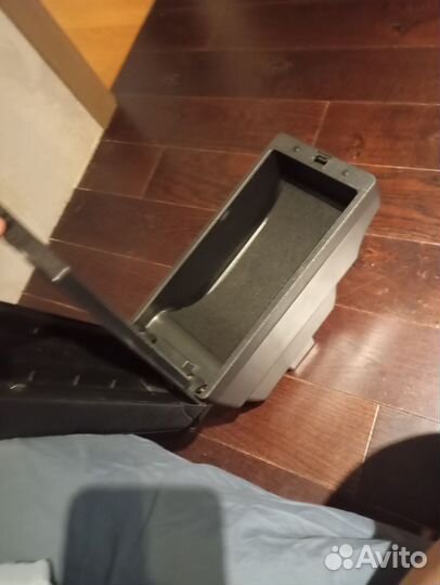 Подлокотник в машину