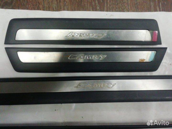 Накладка на порог Toyota Camry ACV51 2015