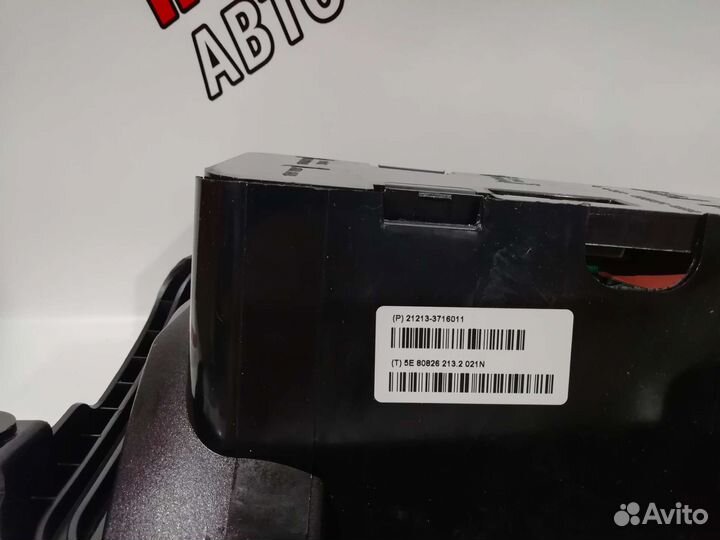 Фонари в сборе с платой Нива 4х4. Левый и Правый