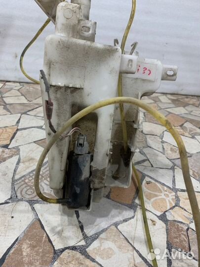 Бачок омывателя Nissan Teana J32