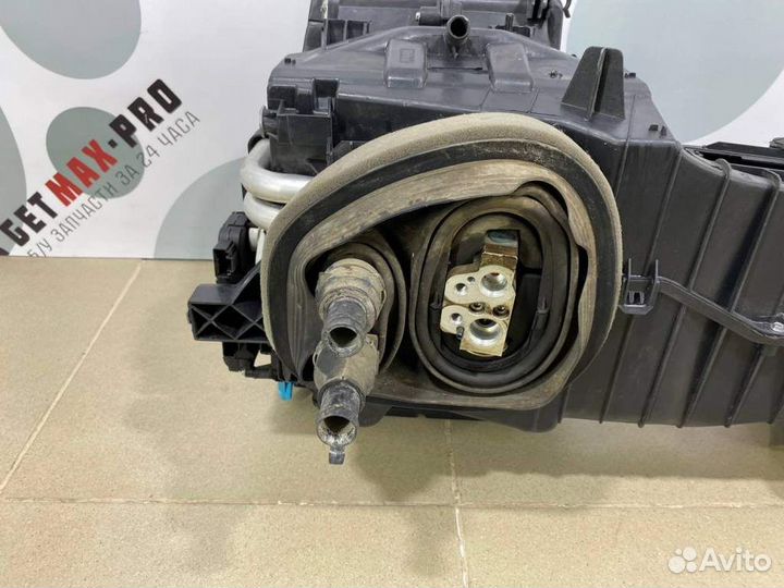 Отопитель в сборе Volkswagen Jetta 2006-2011