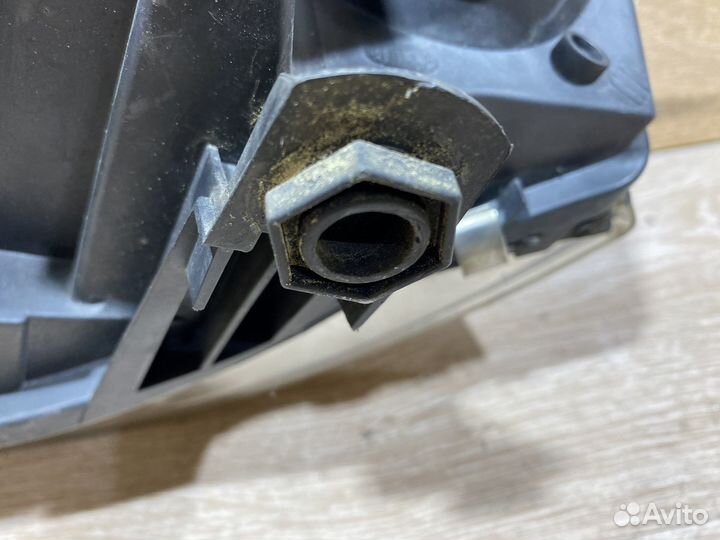 Фара правая Audi A6 C5 рестайлинг 142445