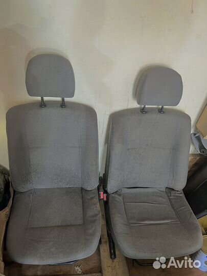 Сиденья renault logan 1