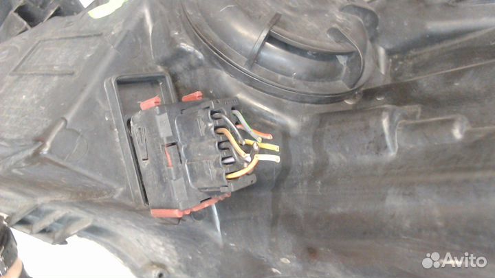 Фара (передняя) Opel Meriva 2010, 2011