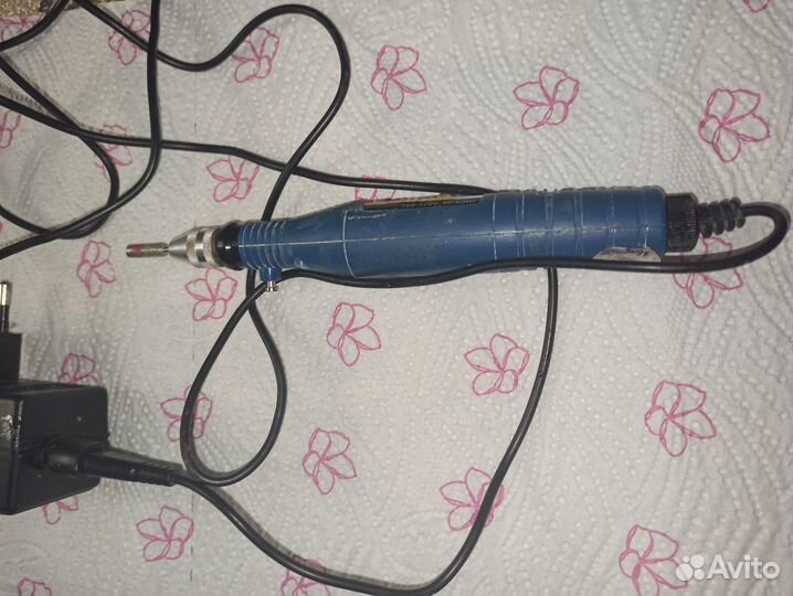 Машинка (дрель ручка )для аппаратного маникюра