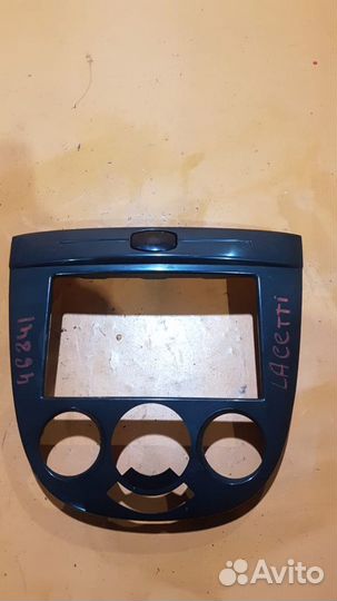 Рамка магнитофона на Chevrolet Lacetti
