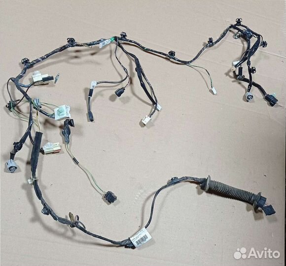 Проводка крышки багажника Mitsubishi Pajero Sport2