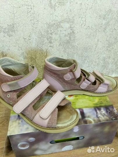 Сандали для девочки
