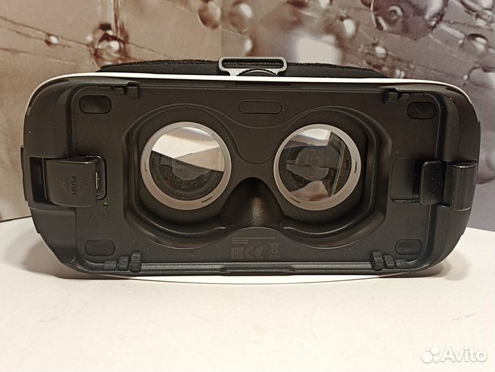 Очки для смартфона Samsung Gear VR (SM-R322)