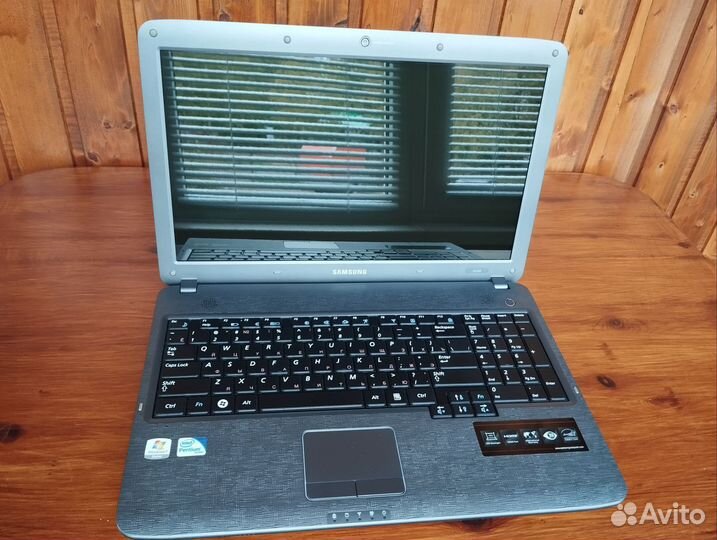 Ноутбук Samsung R530
