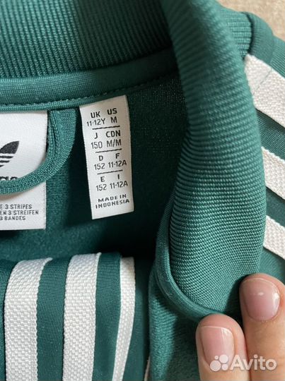 Спортивный костюм на мальчика 146