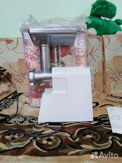 Электромясорубка Браун 1300