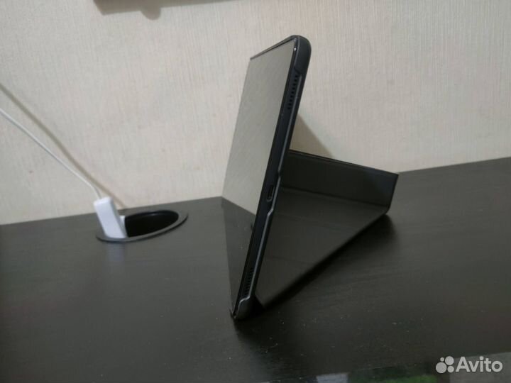 Самсунг таб а 10.1