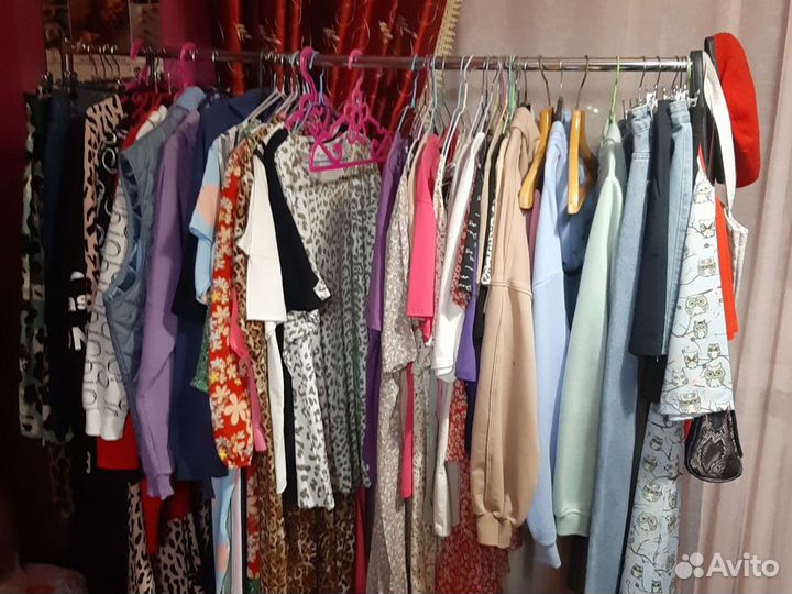 Полка для одежды напольная