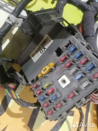 Блок предохранителей салонный Chevrolet Aveo T250