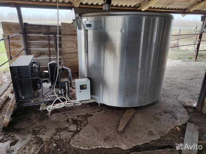 Продается танк охладитель