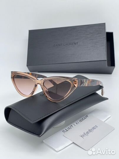Солнцезащитные очки saint laurent
