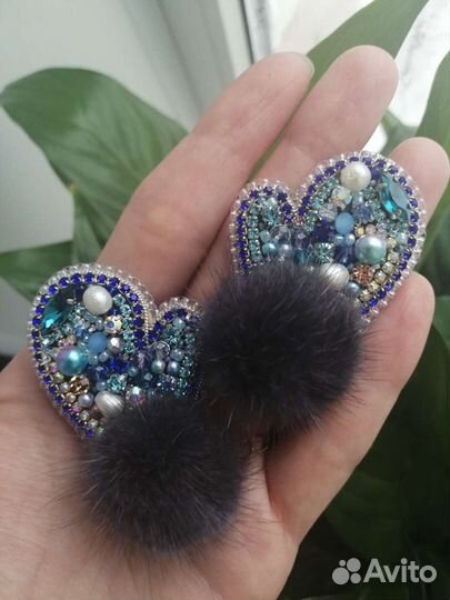 Брошь варежки