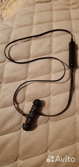 Bluetooth гарнитура