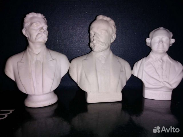 Фарфоровые статуэтки бюсты великих лфз