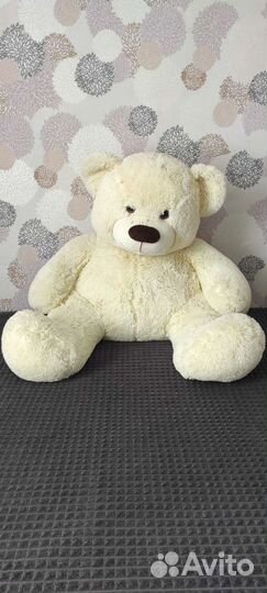 Плюшевый медведь большой