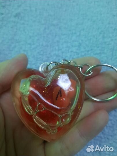 Брелок с жидкостью из 90