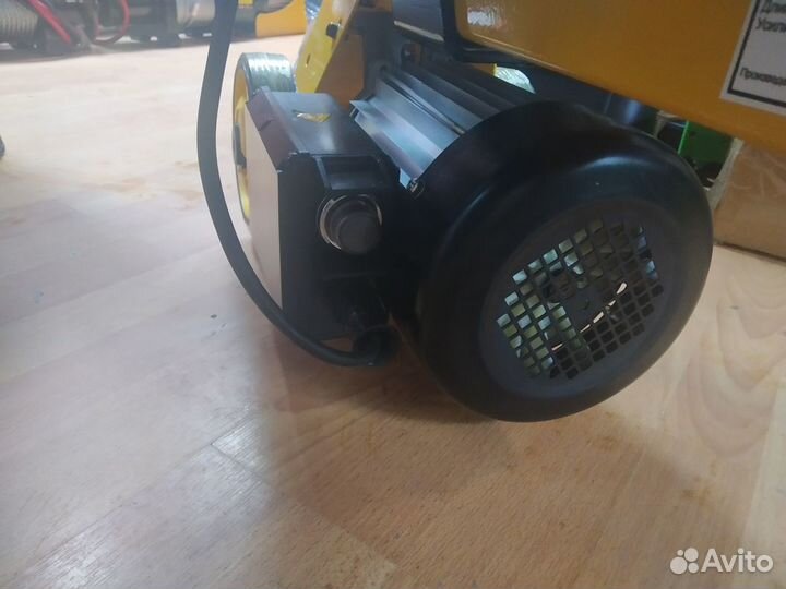 Дровокол усилие 5 тонн 52 см поленья 2,5 кВт