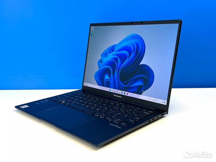 Asus Zenbook 14 oled UX3405 Intel Core Ultra