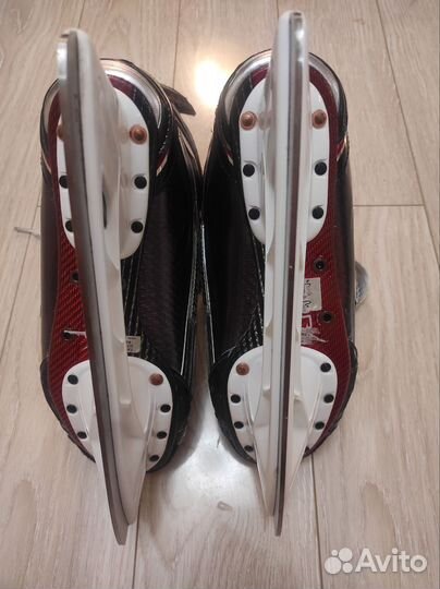 Хоккейные коньки bauer vapor 1x