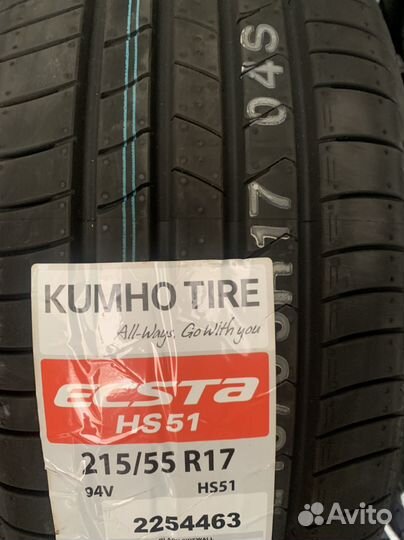 Kumho Ecsta HS51 215/55 R17 94V