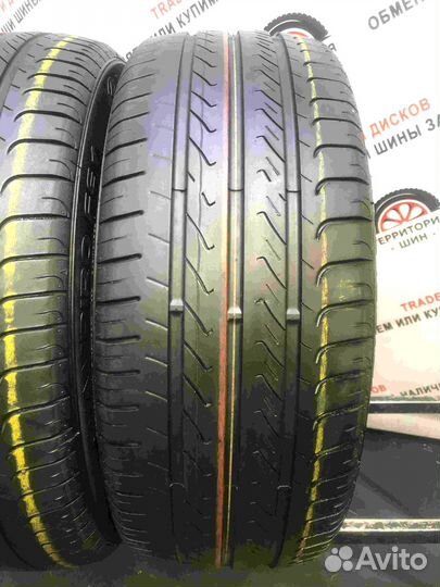 GT Radial Champiro FE1 215/55 R17 94V
