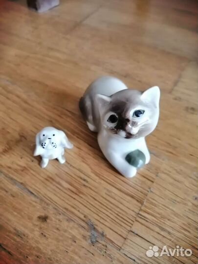 Кошечка и собачка фарфоровые