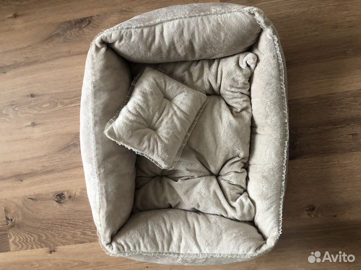 Лежанка для кошки