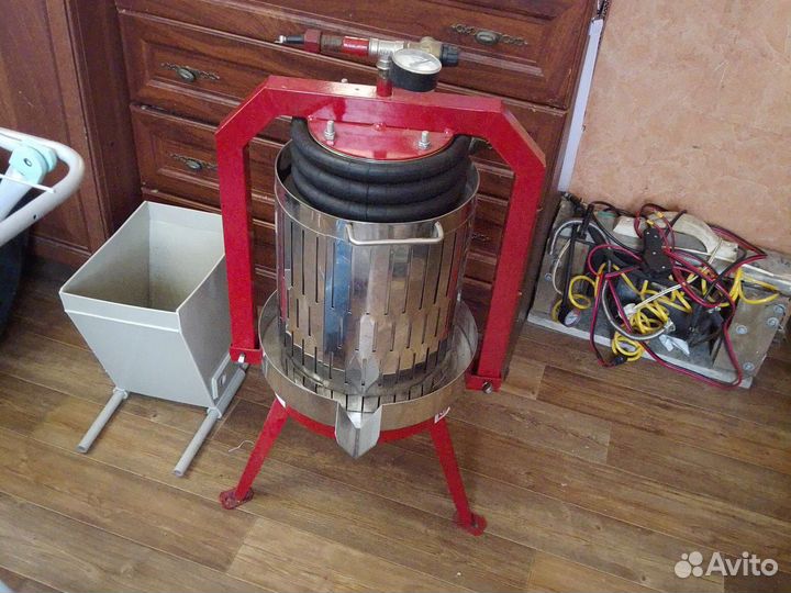 Пресс Муромец П пневматический для виноделия