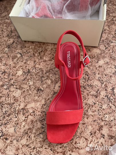 Босоножки женские 38 размер