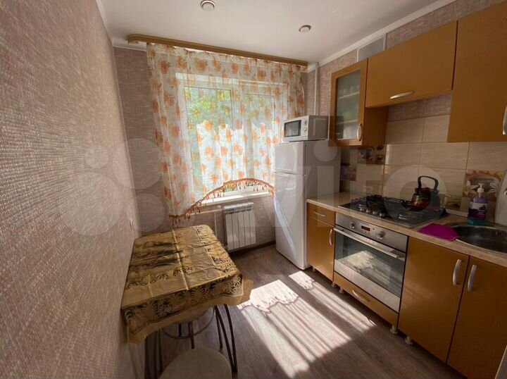 2-к. квартира, 60 м², 2/5 эт.