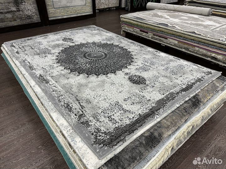 Ковер 2х2.9 новый