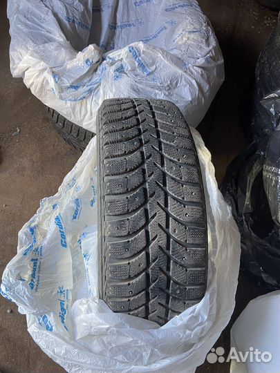 Bridgestone Blizzak Ice 185/65 R15