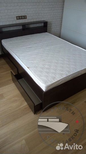 Кровать двуспальная