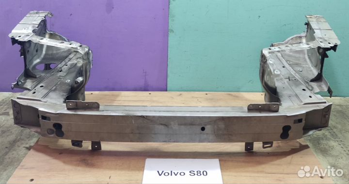 Телевизор с передним усилителем Volvo S80, 2005г