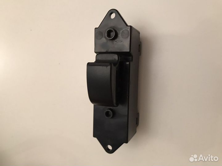 Кнопка стеклоподъемника Mitsubishi Lancer 10