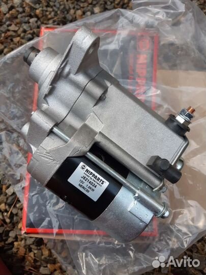 Стартер на Honda Civic Nipparts j5214024