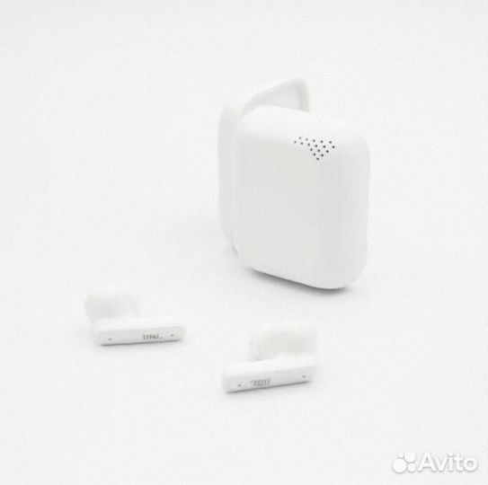 JBL Tour Pro 4: звук будущего с экраном