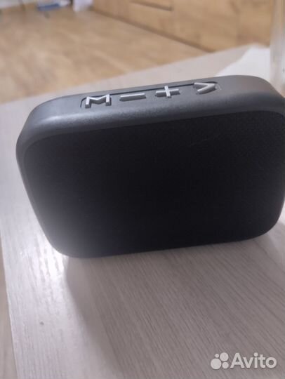 Беспроводная блютуз колонка